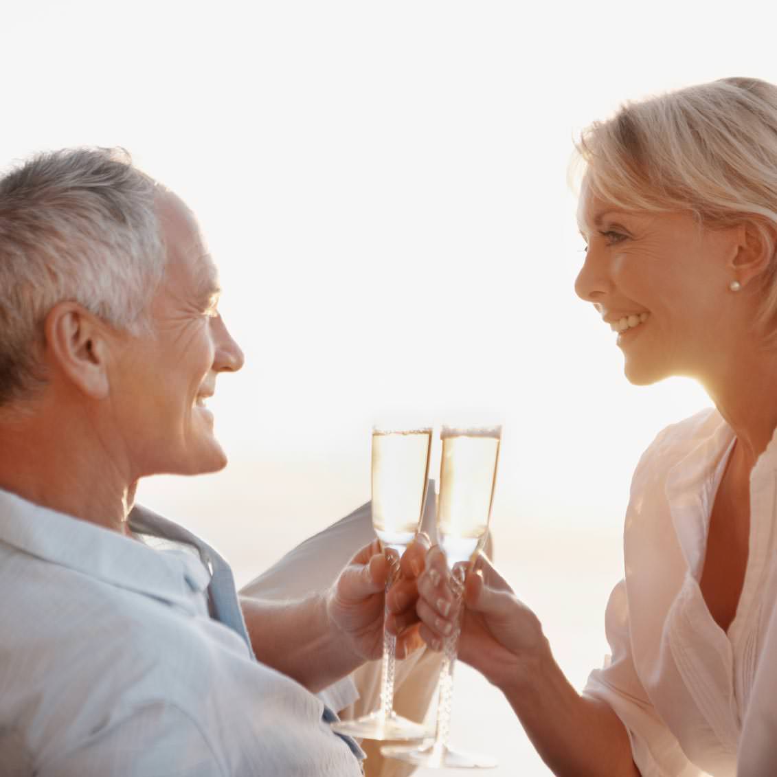 Guide To Anniversary Metals Gifts Jewelry Wise Metal Jewelry Makes A Great Gift To Celebrate The Ping Years Discover Which Metals Are Correct For Anniversaries And Get Ideas Specific
