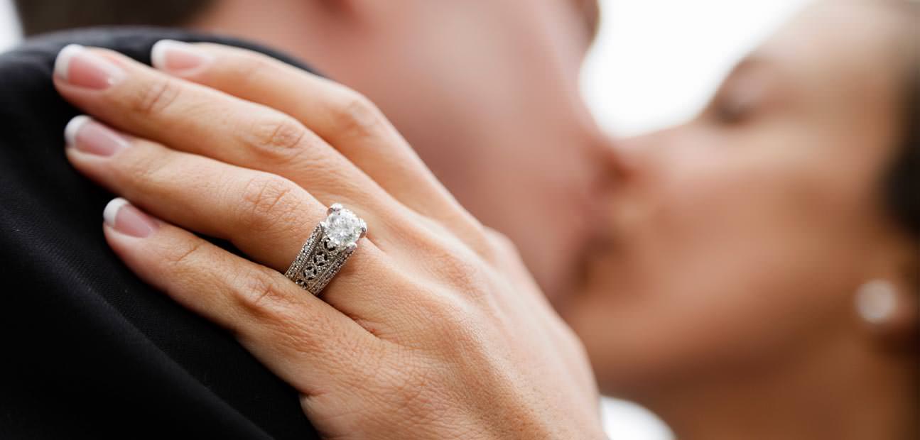 Selecting Your Side Stones for an Engagement Ring ...